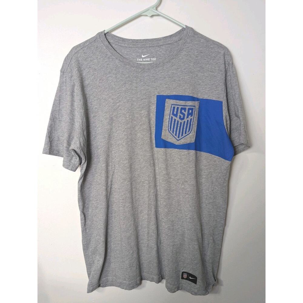 Nike Size L Team USA Crest T-Shirt Pocket Athletic Cut 100 Cotton